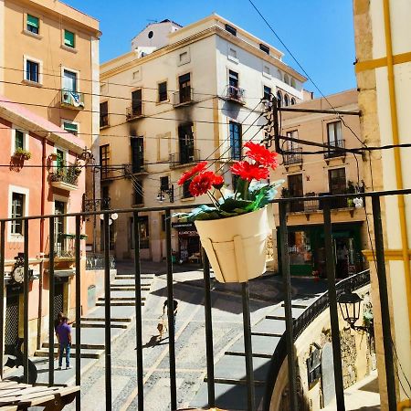 Apartamento En Plaza Sedassos Centro Historico Tarragona Kültér fotó